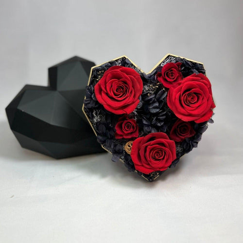 Black Diamond Heart Eternal Rose Gift Box - Calgary Gift Shop Preserved roses - calgarygiftshop valentines day gift calgary airdrie delivery birthday anniversary preserved forever eternal roses calgary gift shop