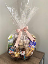 Load image into Gallery viewer, Gourmet Gift basket
